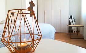 Luna Apartment